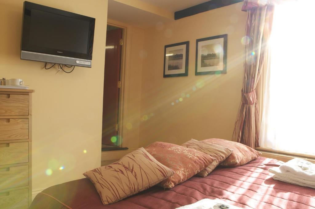 The Roebuck Inn - Relaxinnz Harrietsham Номер фото