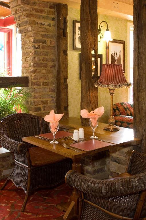 The Roebuck Inn - Relaxinnz Harrietsham Экстерьер фото